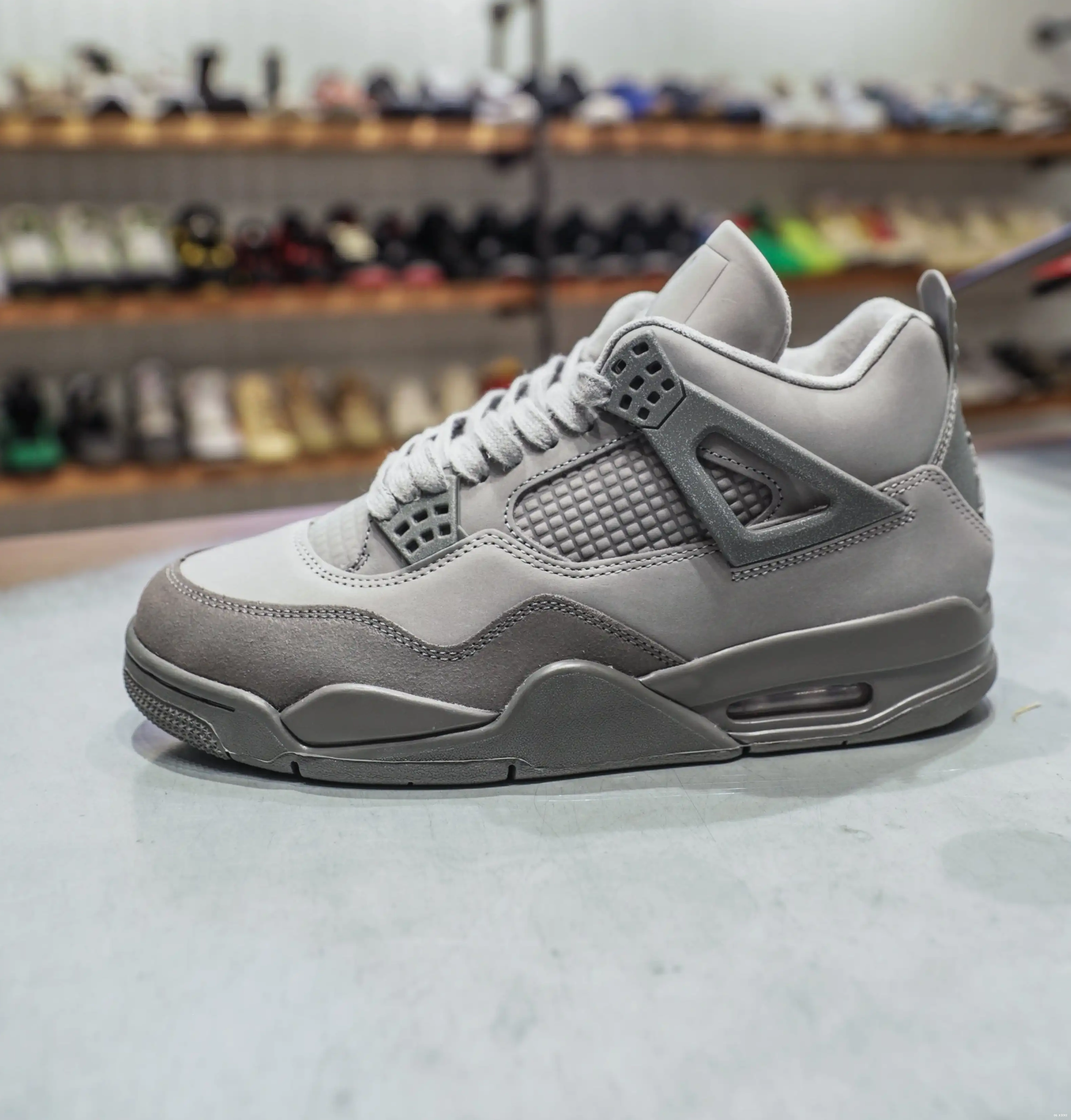 Retro SE 4 Wet Paris Cement Jordan Olympics 0513